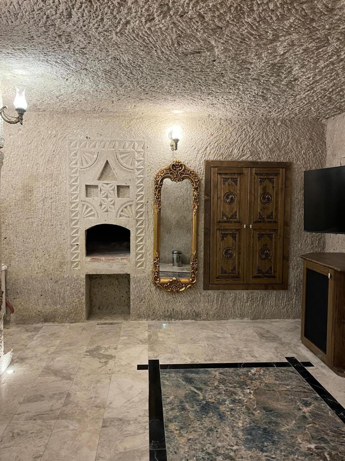 Cappadocia Empire Cave Hotel Goreme Exterior photo