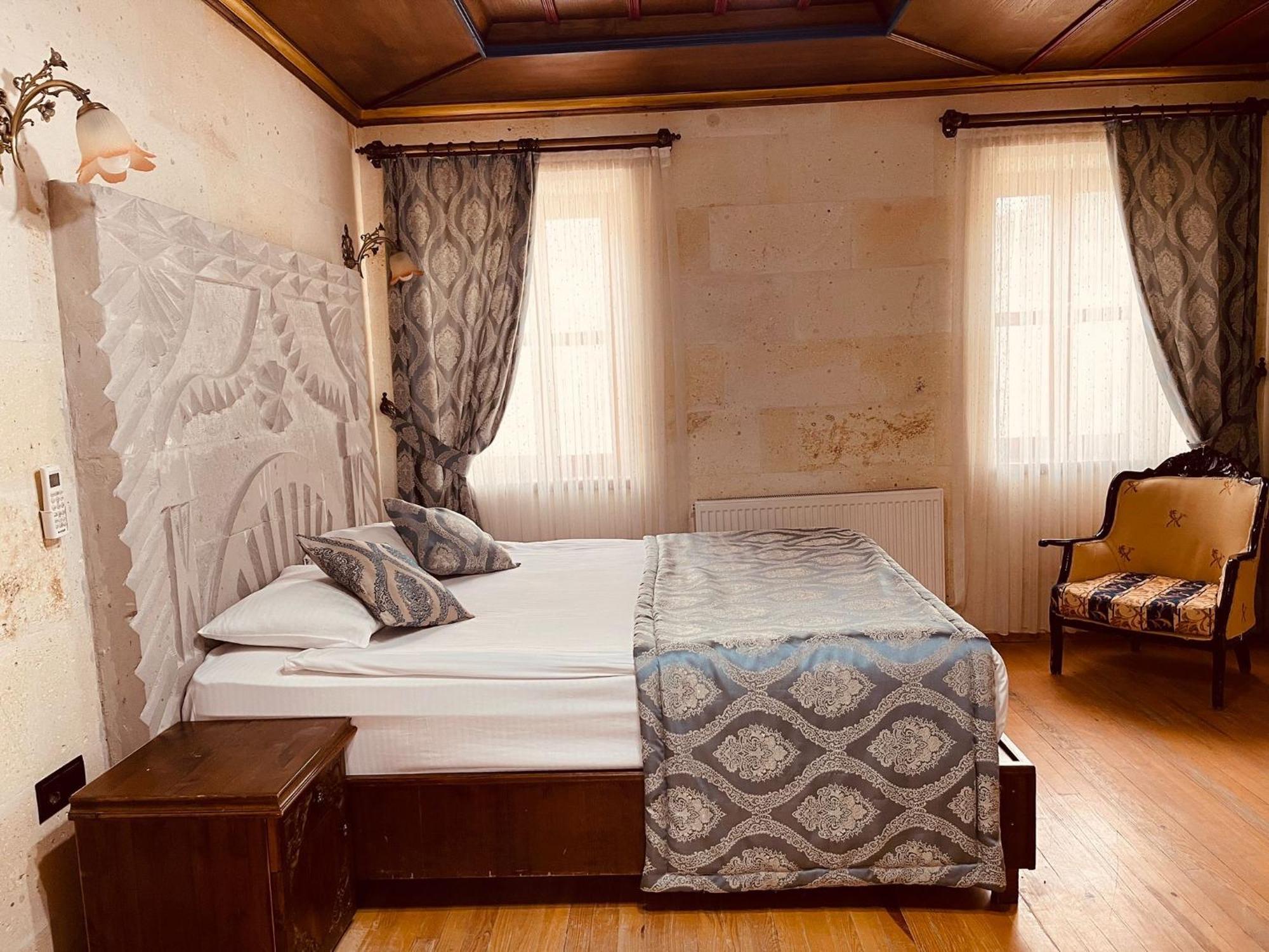 Cappadocia Empire Cave Hotel Goreme Exterior photo