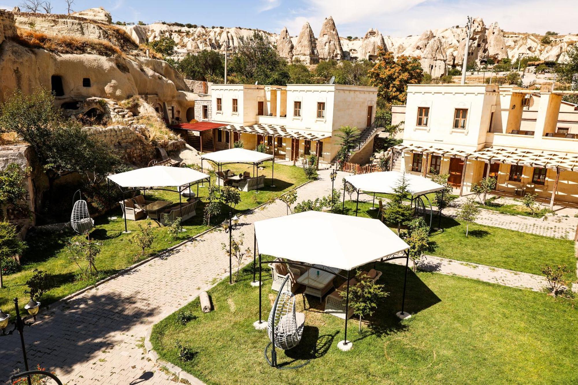 Cappadocia Empire Cave Hotel Goreme Exterior photo